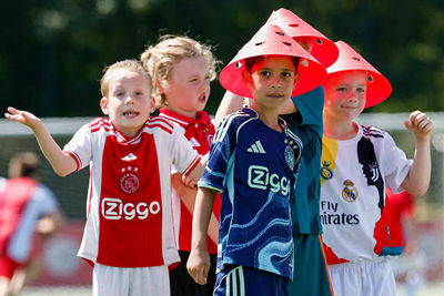 Mooie hoedjes tegen de warmte. Slim! © Pro Shots
