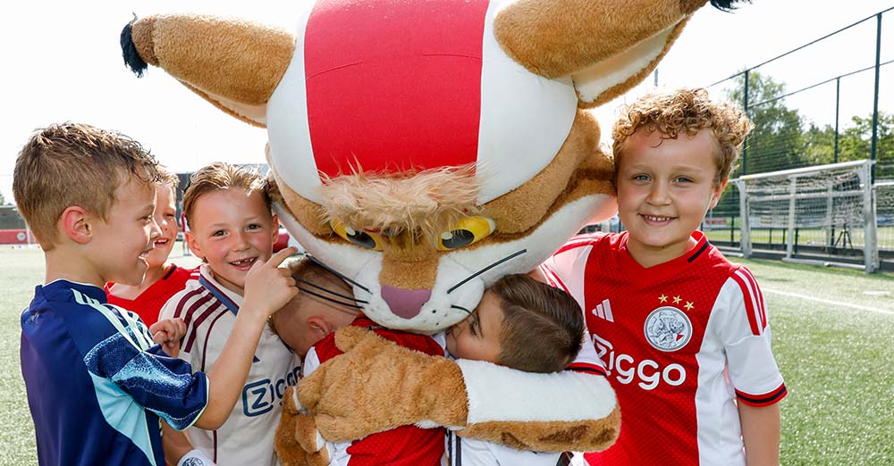 Fotoverslag: Dolle pret tijdens Ajax Kids Tour bij jubilerend FC Purmerend
