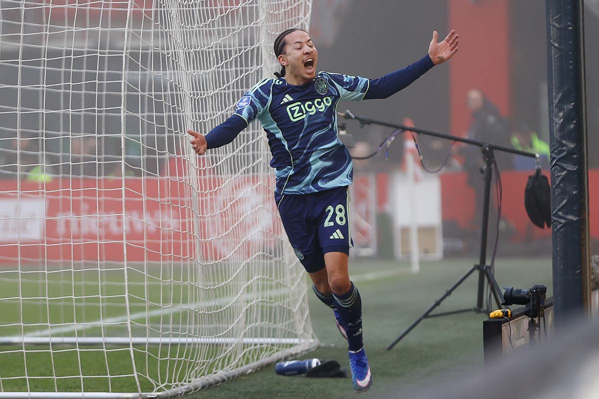 Fitz-Jim baalt van reserverol, maar wil niet opgeven