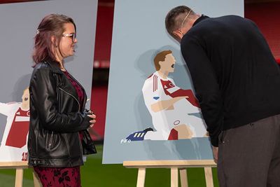 Zij ging naar huis met een door Vertonghen gesigneerde Piro. © Pro Shots