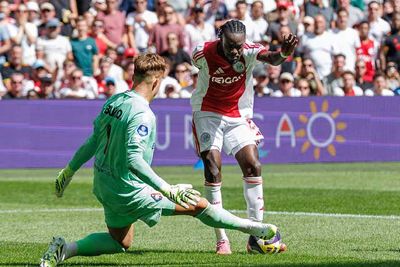 Vanuit een andere hoek bezien gaat-ie er ook niet in. © Pro Shots