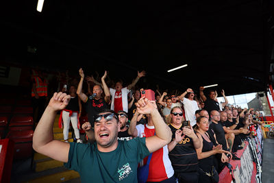 We zien Ajax via Brandt voor rust op voorsprong komen. © De Brouwer