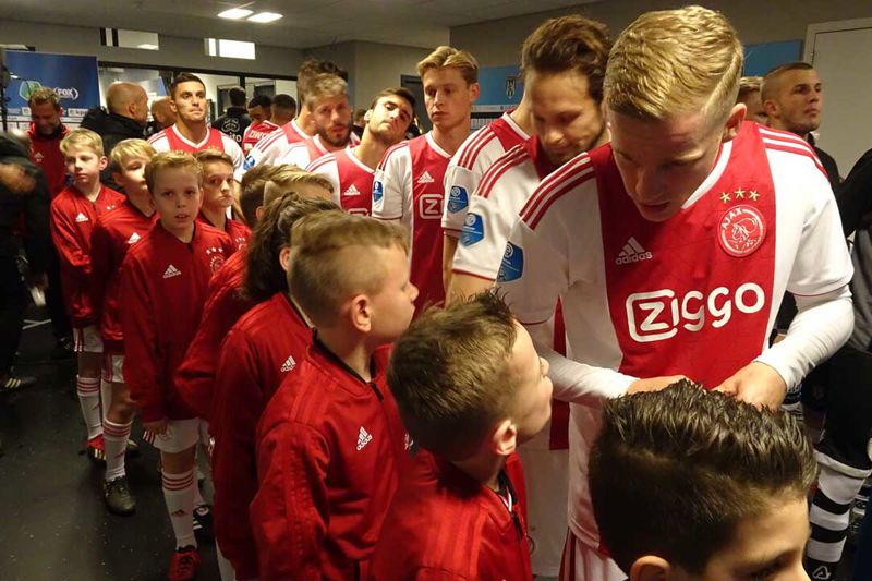 mascottes-az-ajax-1200