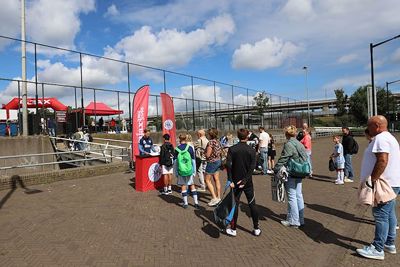 Even aanmelden. © De Brouwer