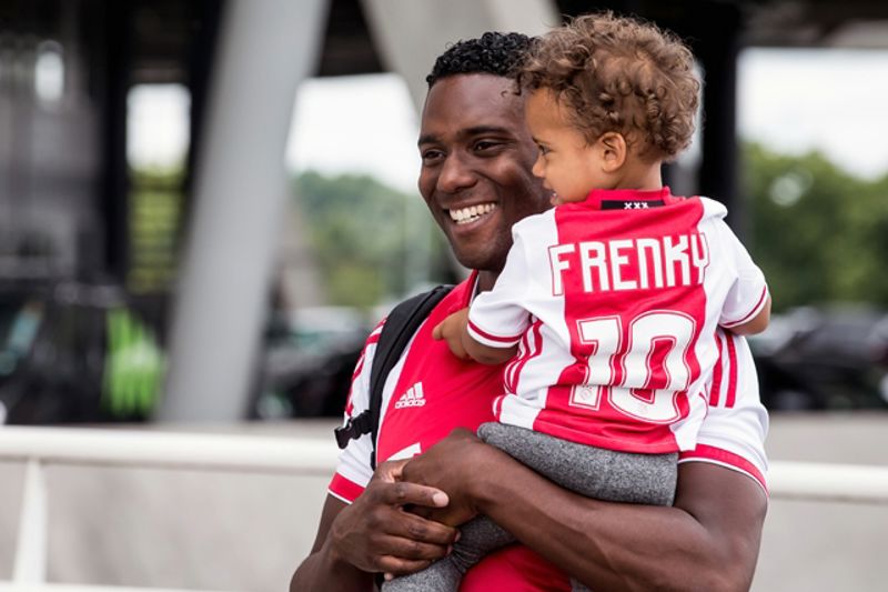 UsershyraDesktopajax_dataimagesea47f8989d9f2816e368ecf486001e55_normal