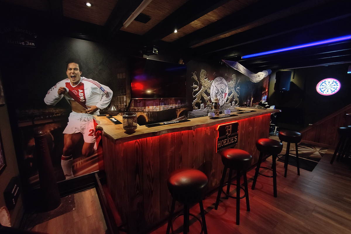 Marco Van Den Hoek 1200