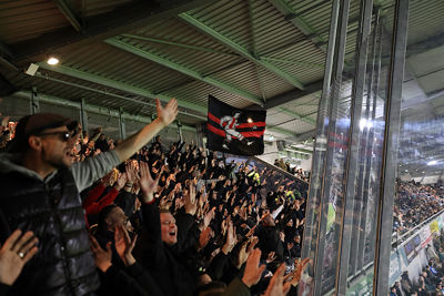 Godts en Berghuis bezorgen Ajax een broodnodige zege. © De Brouwer