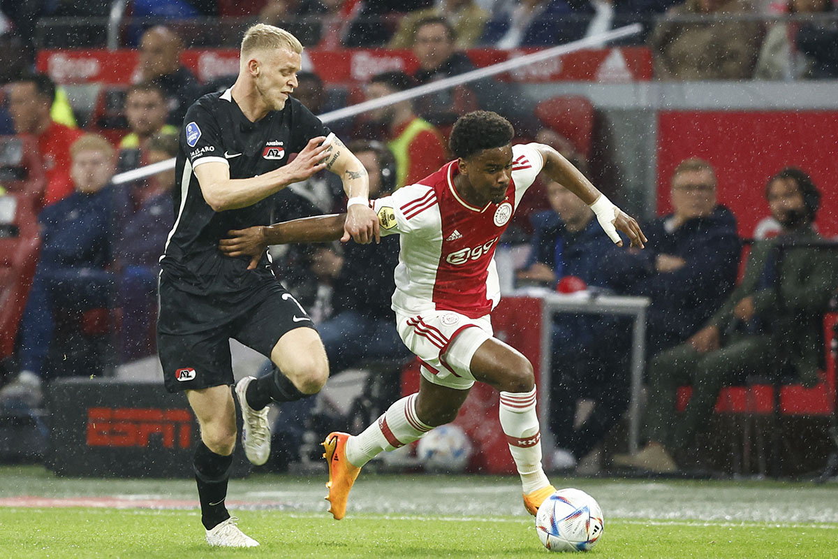 Heitinga flink onder indruk van centraal duo Hato/Timber