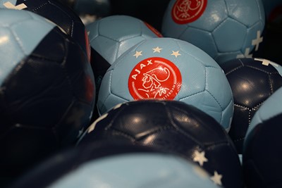 New balls please. © Ajax Life